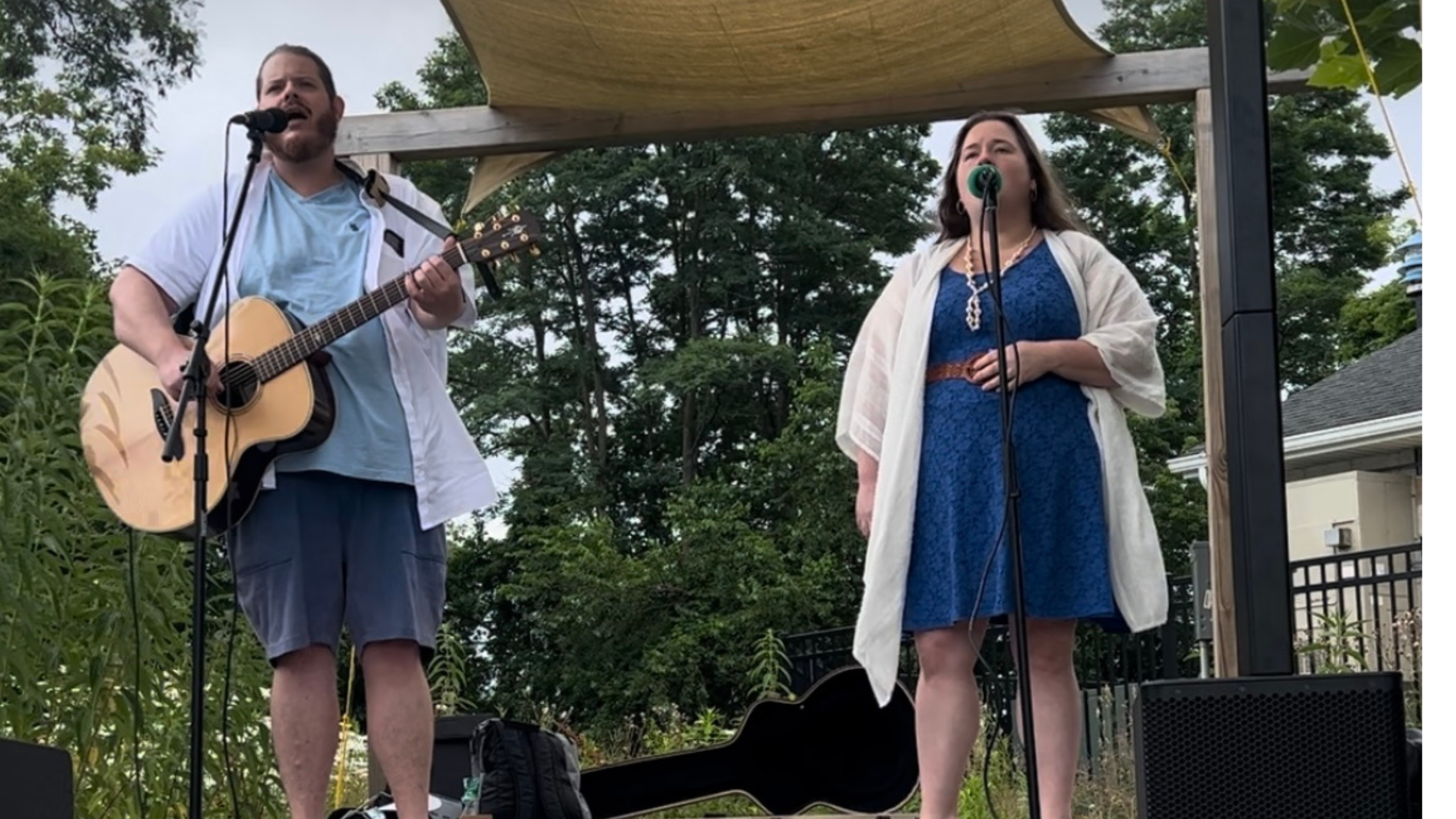 Ella Boleynn and Joey Joeseph performing in Michigan